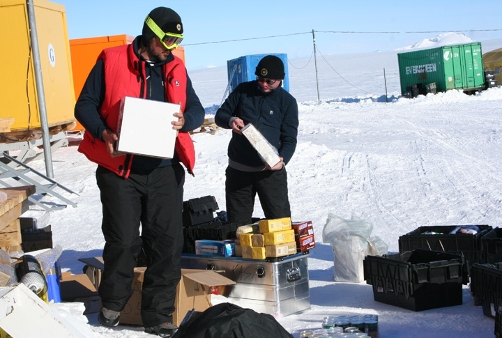 Первая Казахстанская Научная Экспедиция на Южный Полюс  