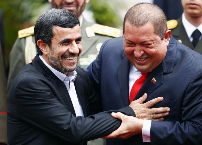 Махмуд Ахмадинежад и Уго Чавес. Фото ©REUTERS
