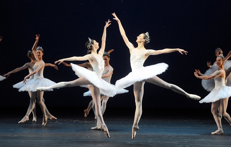 Балерины Большого театра на репетиции. Фото РИА Новости