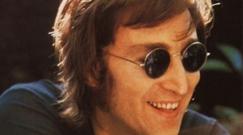 Джон Леннон. Фото из свободных источников